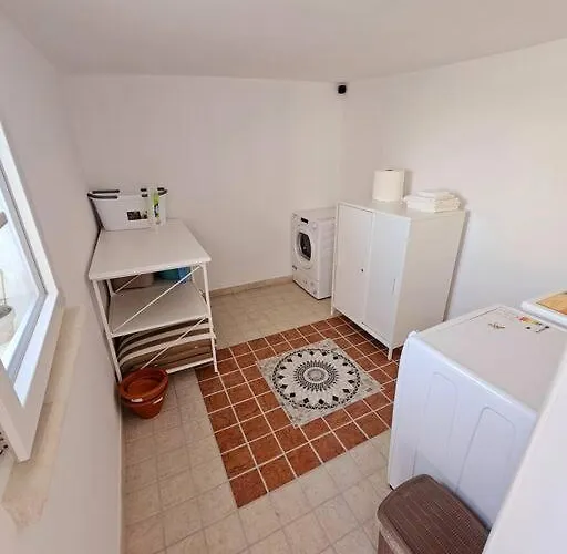 Perla Di Mola מולה די בארי