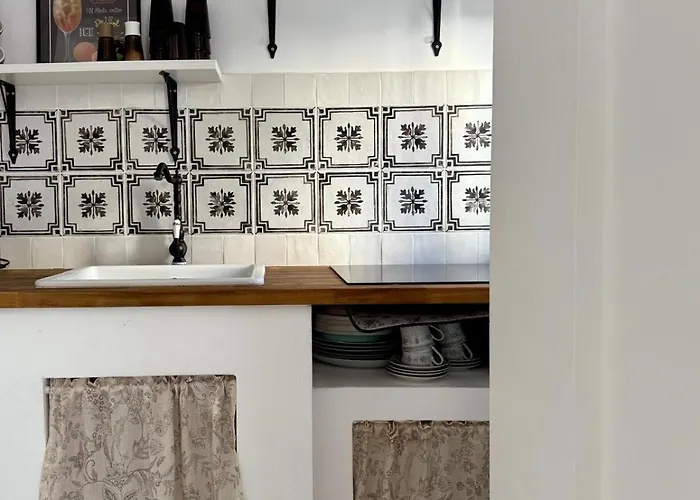 Perla Di Mola מולה די בארי